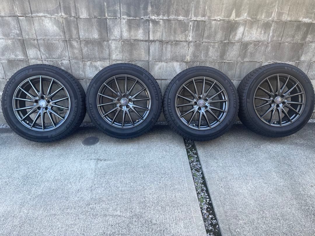 日産ARIYA スタットレスタイヤホイールセット　235/55R19
