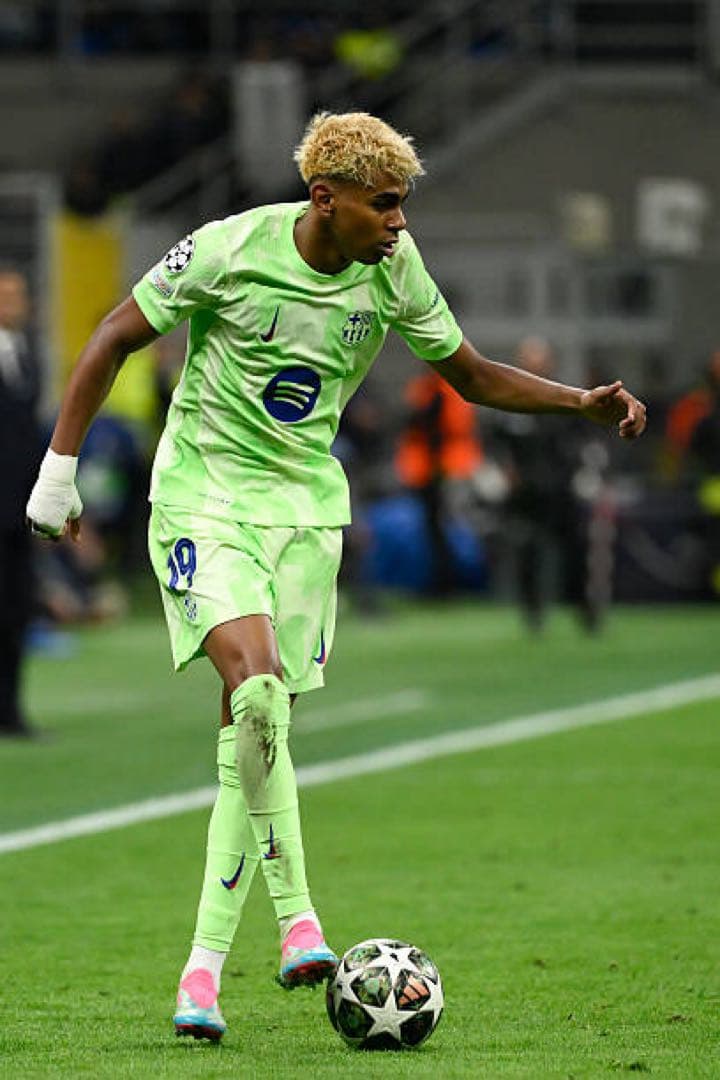 UEFAチャンピオンズリーグ　フィナーレ　ミュンヘンプロ24-25新品未使用箱付