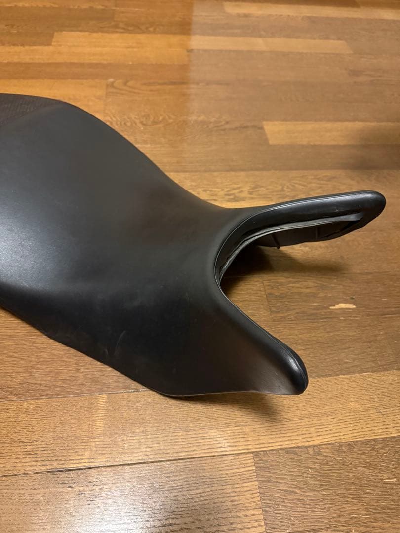 ホーネット250 純正シート・テールレンズ