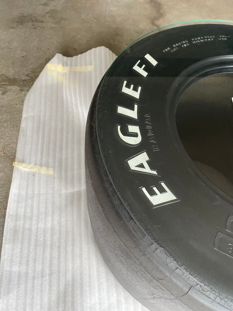 【送料無料】グッドイヤー　GOOD YEAR-EAGLE F1 タイヤテーブル