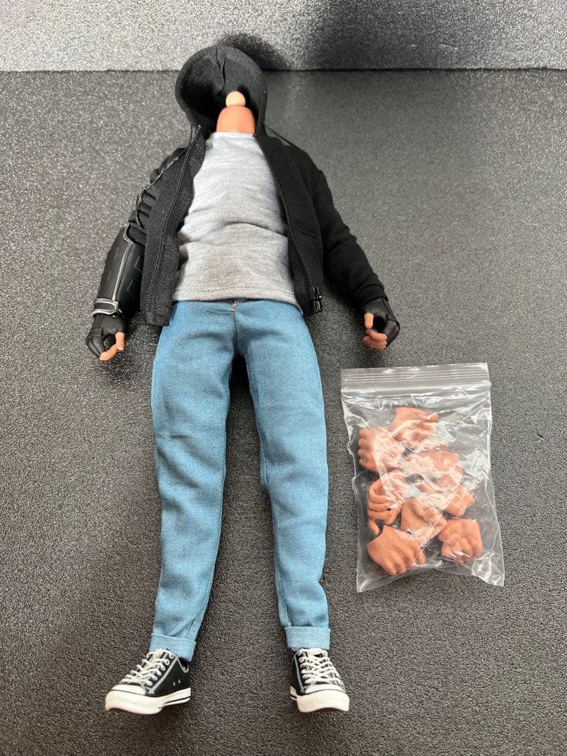 Swtoys 1/6 忍者 ハヤブサ風　可動フィギュア　別素体・衣装付き