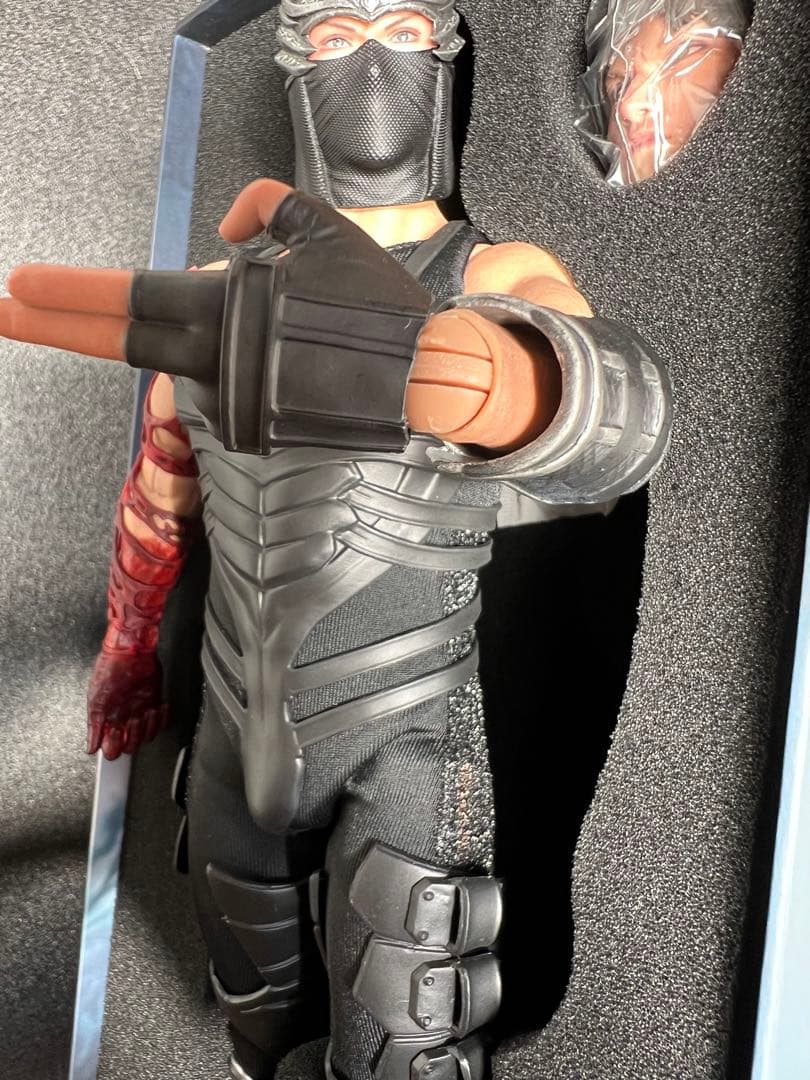 Swtoys 1/6 忍者 ハヤブサ風　可動フィギュア　別素体・衣装付き