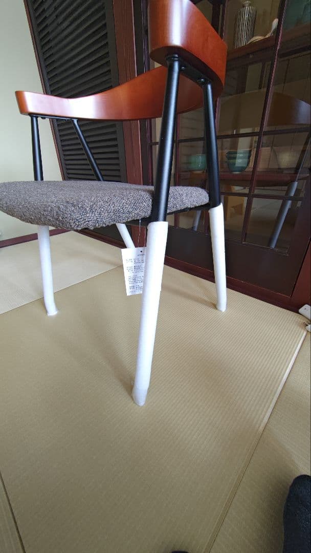 ☆カ−ブが美しいチエア (新品)未使用−送料込み