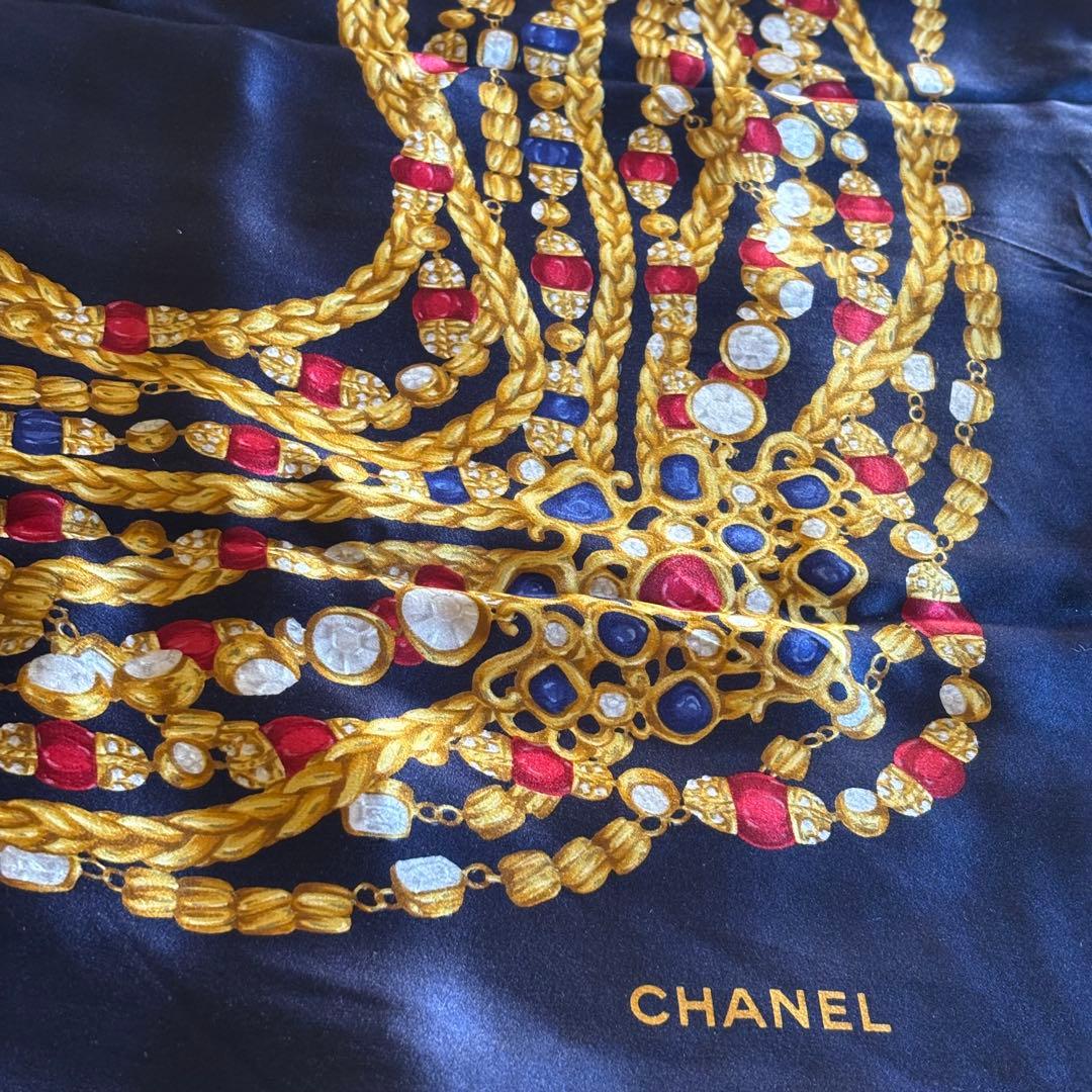 CHANEL ジュエリープリント スカーフ ネイビー