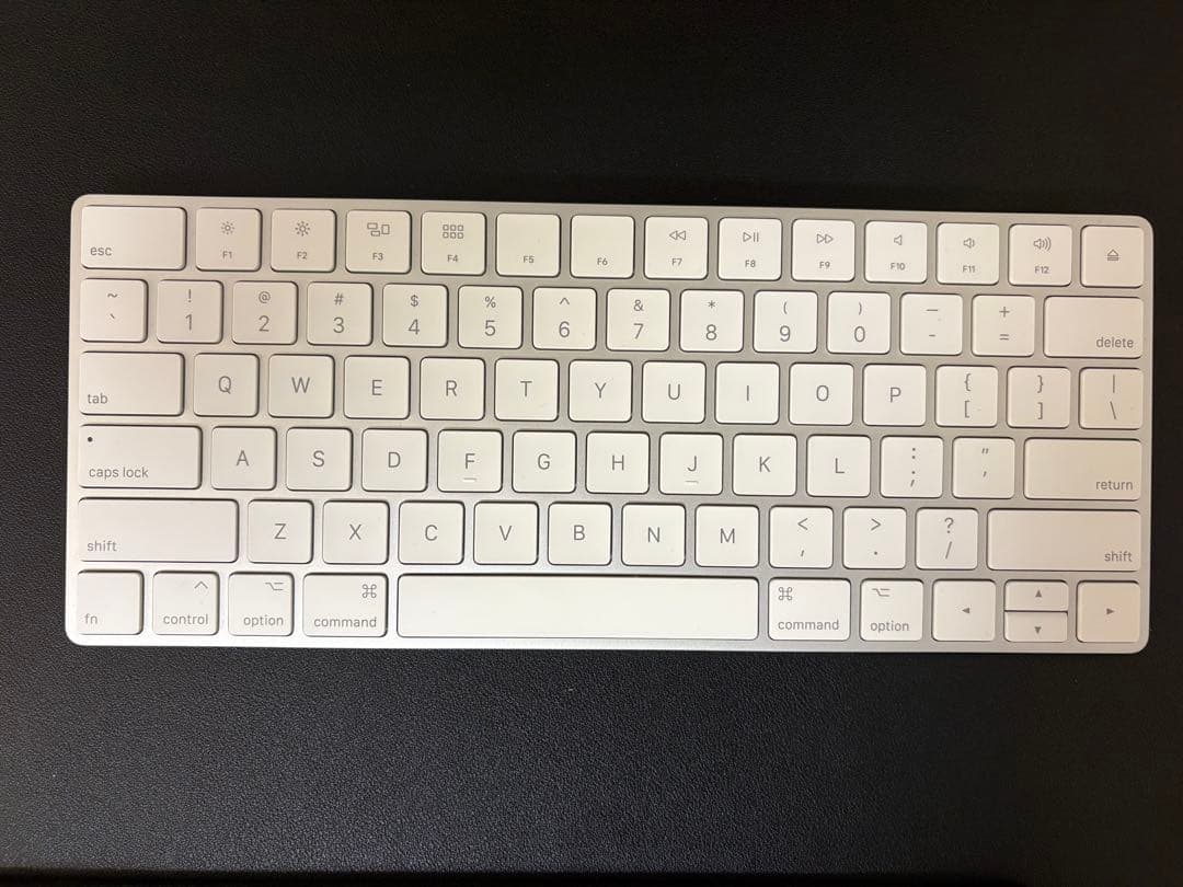 【美品】Apple Magic Keyboard（US配列MLA22LL/A）
