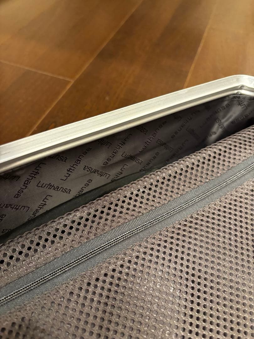 タグ付美品 Lufthansa RIMOWA リモワスーツケース トパーズ34ℓ