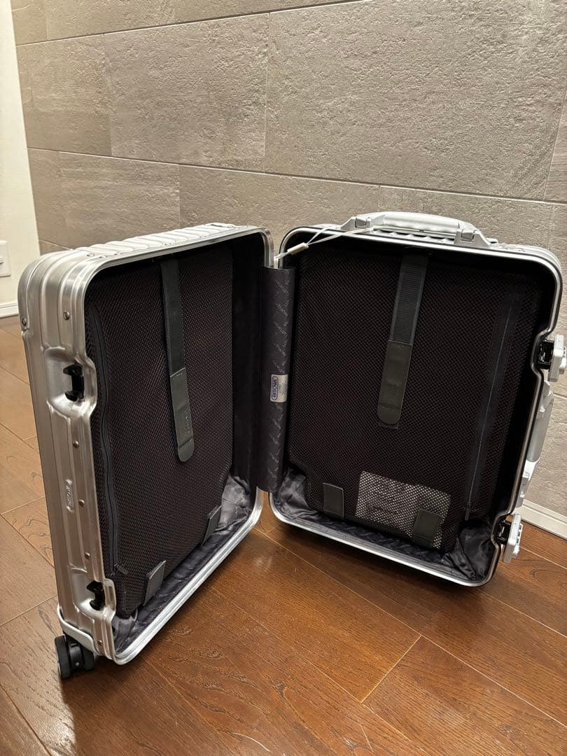 タグ付美品 Lufthansa RIMOWA リモワスーツケース トパーズ34ℓ