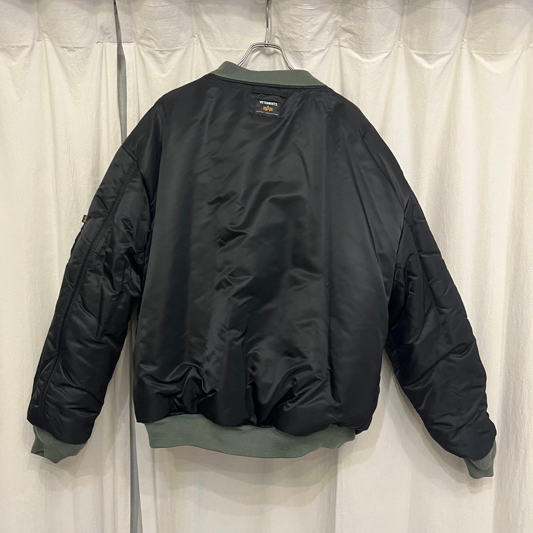 VETEMENTS ヴェトモン リバーシブルエンジェルボンバー Lサイズ 美中古