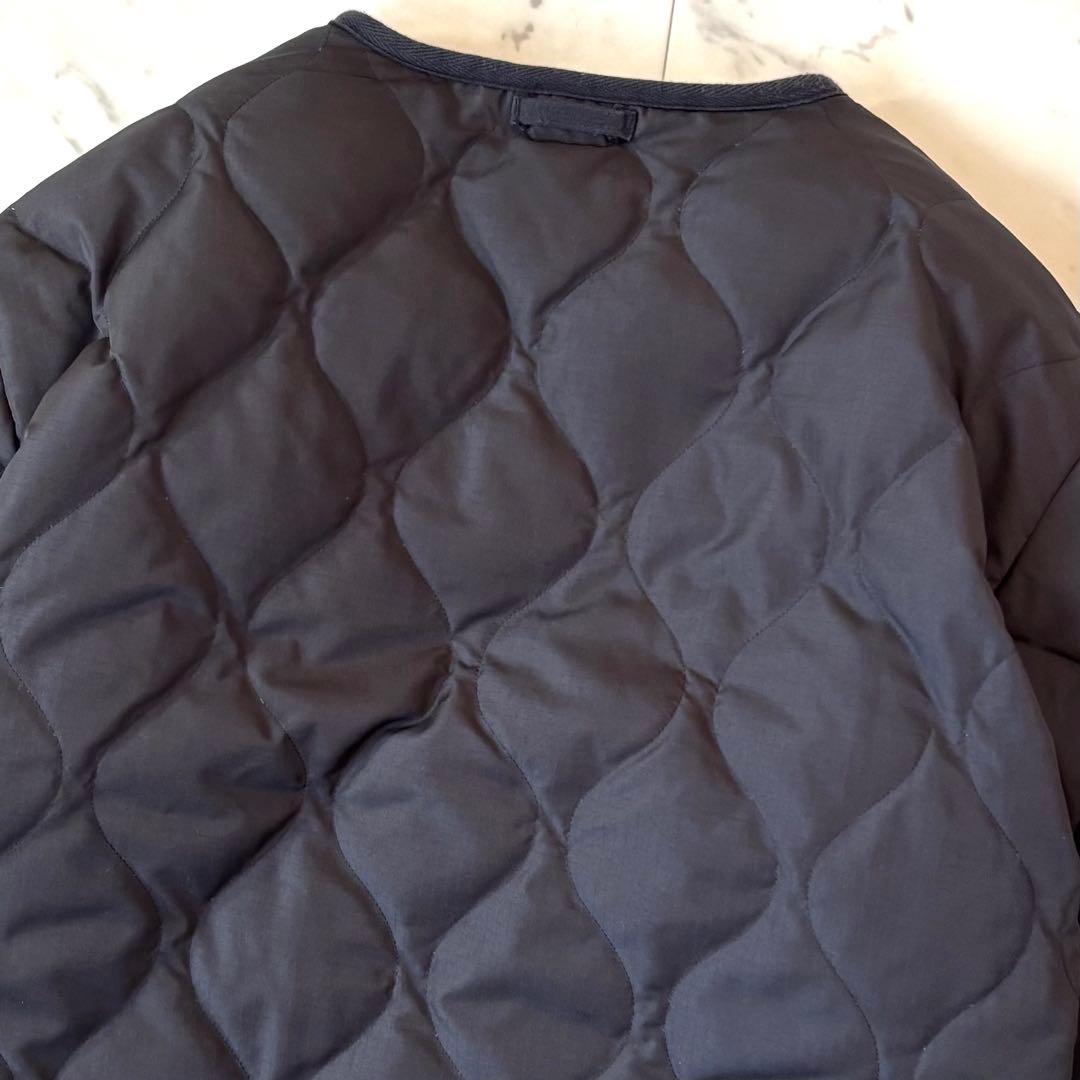 美品　タイオン　ミリタリー リバーシブルクルーネックダウンジャケット　ボア