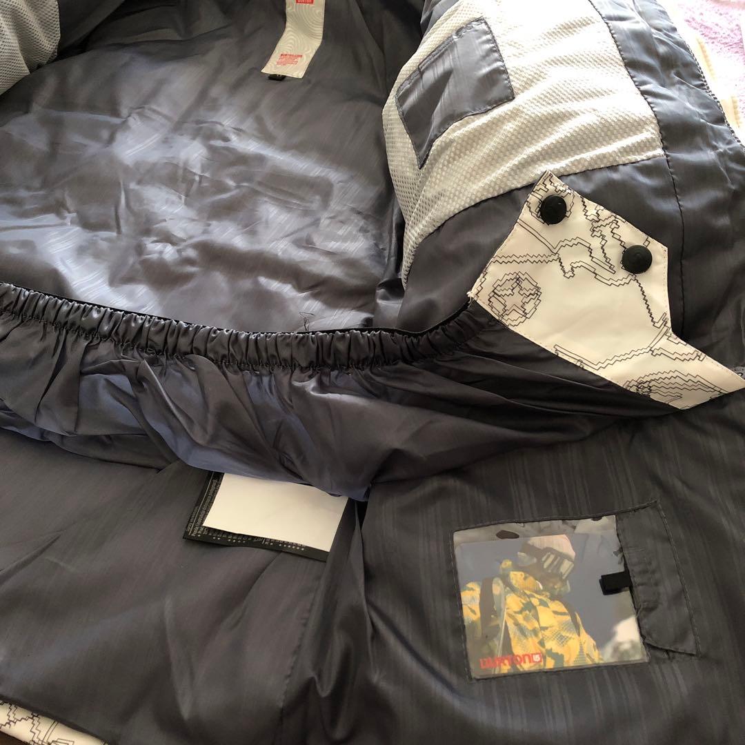 未使用ですが若干難ありです☆ BURTON ダウンジャケット　バートン　スノボ