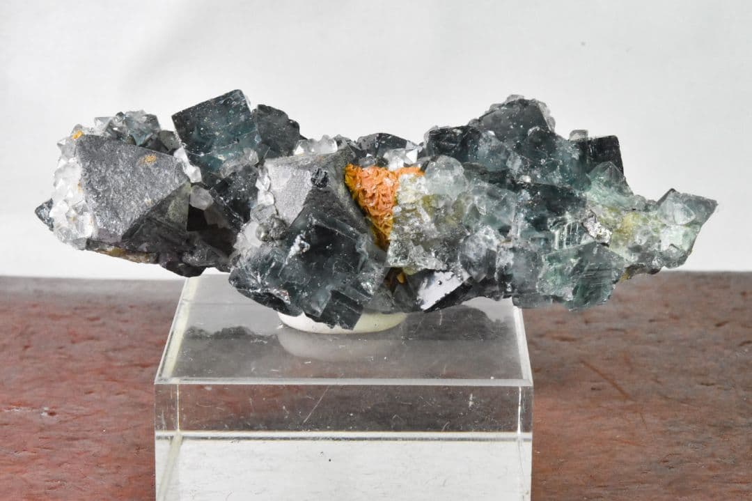 ナイジェリアAkwana産 フローライト02 クラスター