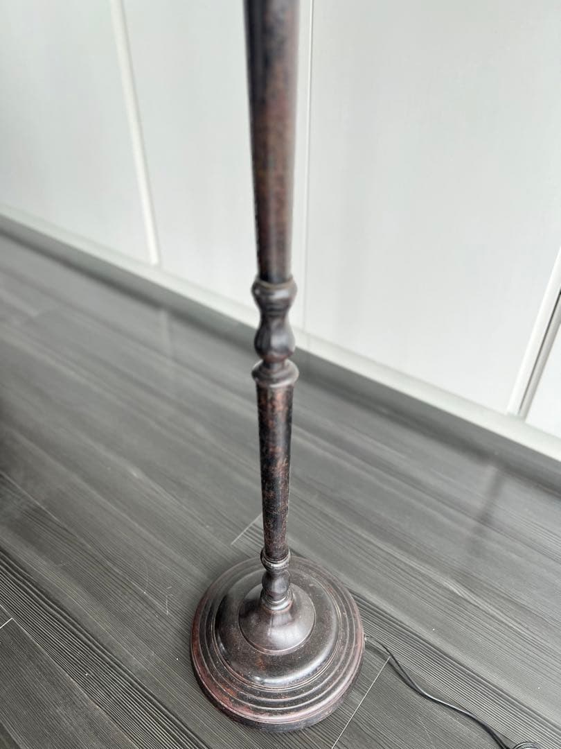 送料込　フラマン(FLAMANT)のフロアスタンド