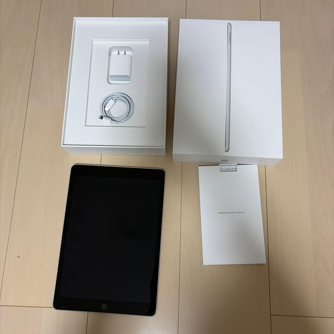 iPad第9世代64GBWi-Fiモデル、純正充電器付き