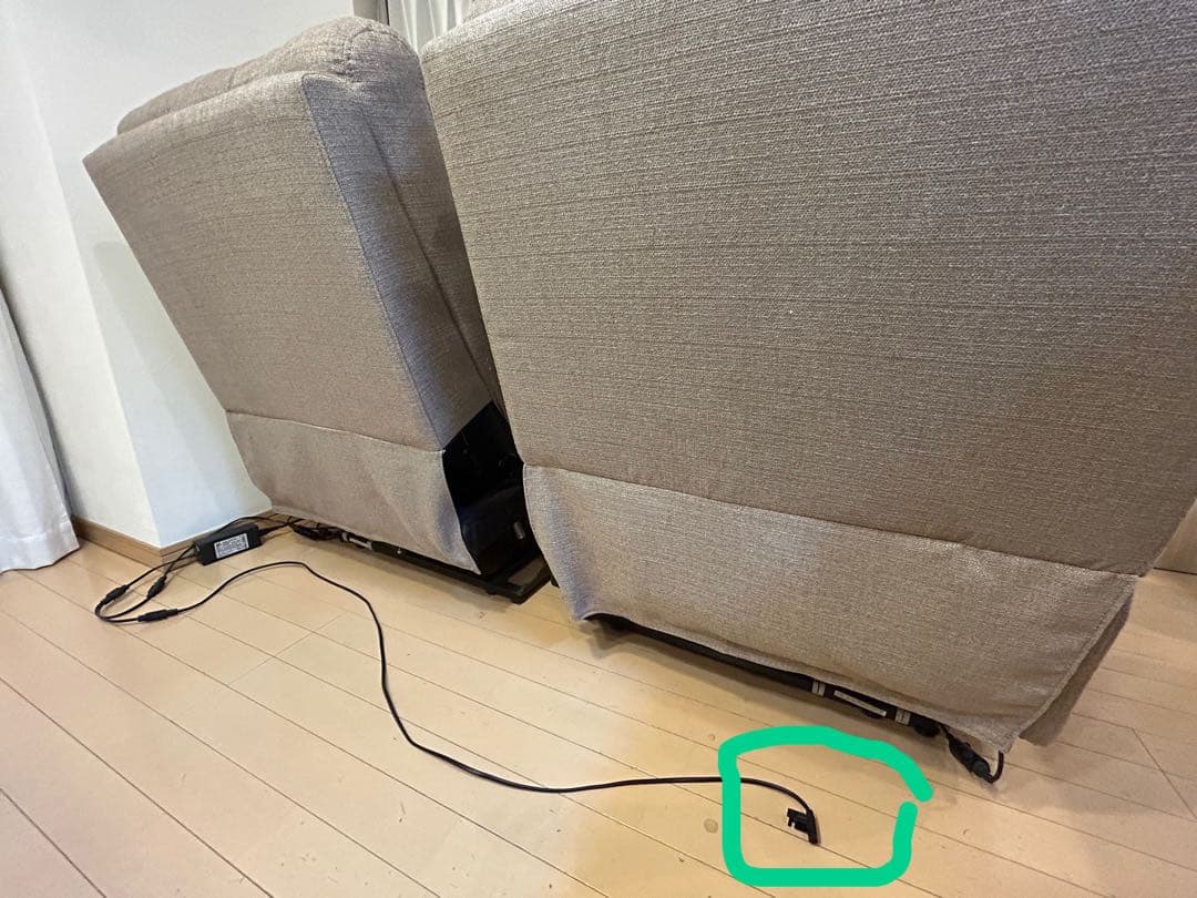 【値下げ交渉OK！】ニトリ電動リクライニングソファ　2人掛けソファ　ビリーバー3