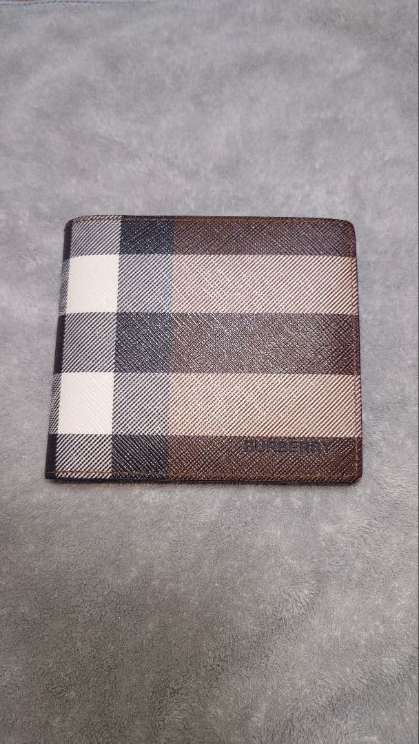 バーバリー　財布　二つ折り　　美品