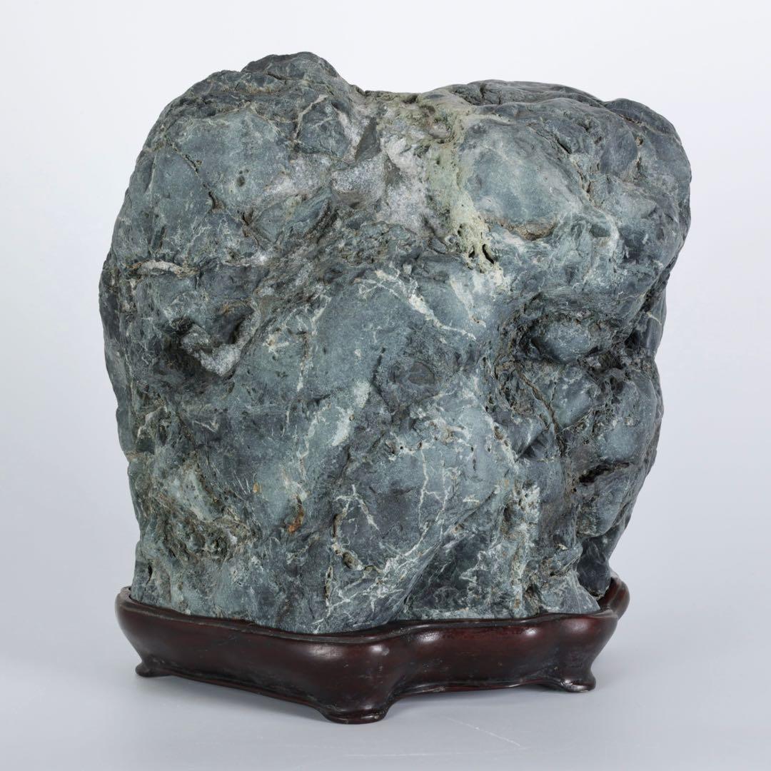 滝石 水石 添景 在銘台座付 12.5kg 盆石 鑑賞石 天然石 遠山石 飾石