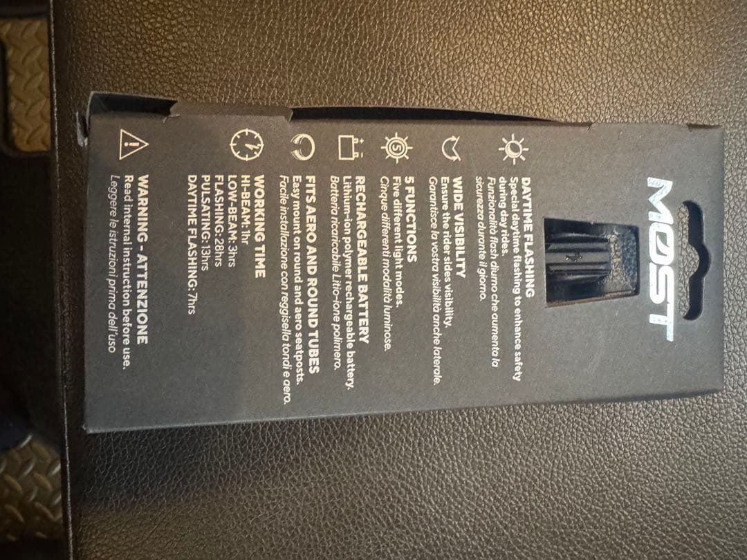 ⭐︎美品　MOST モスト充電式フロント　リアライトpinarelloピナレロ に