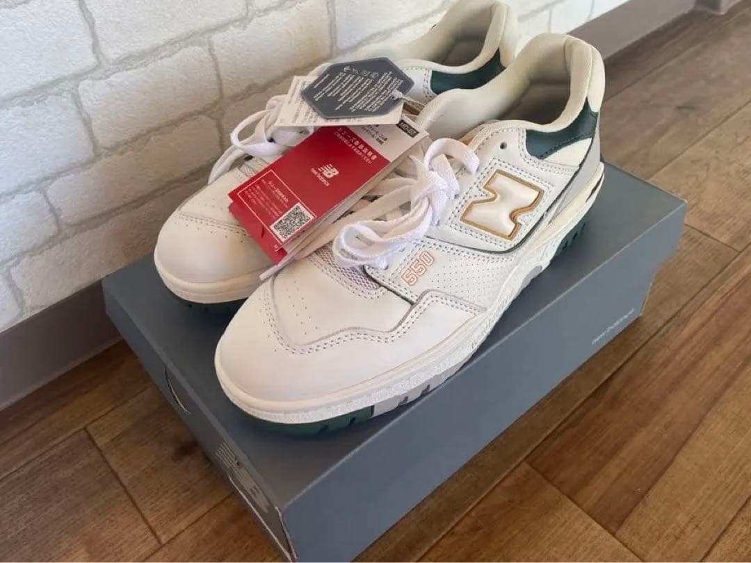 靴 new balance 550 BB550PWC