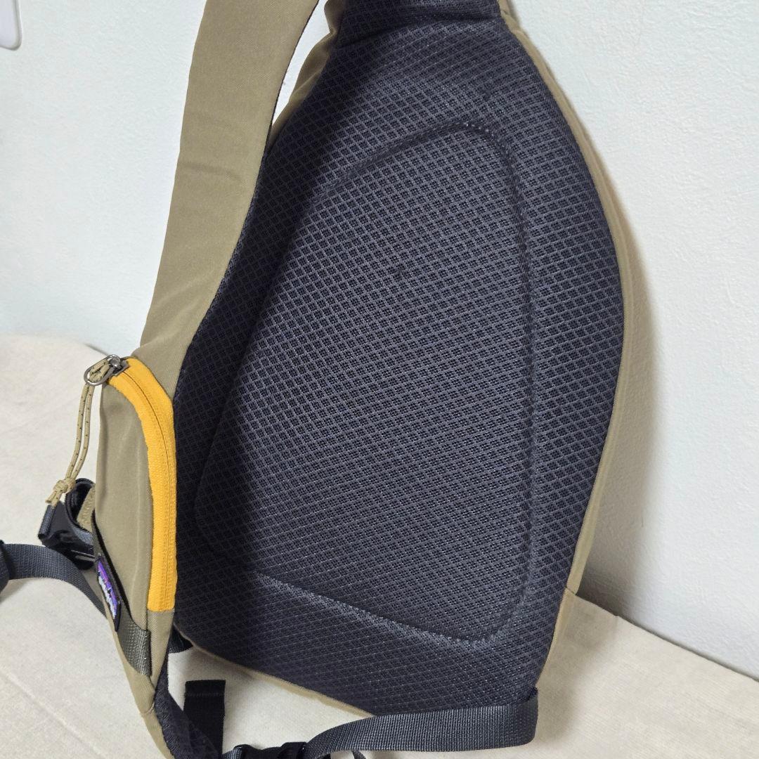 極美品！廃番カラー3点支持モデル　パタゴニア アトムスリング 8L ボディバッグ