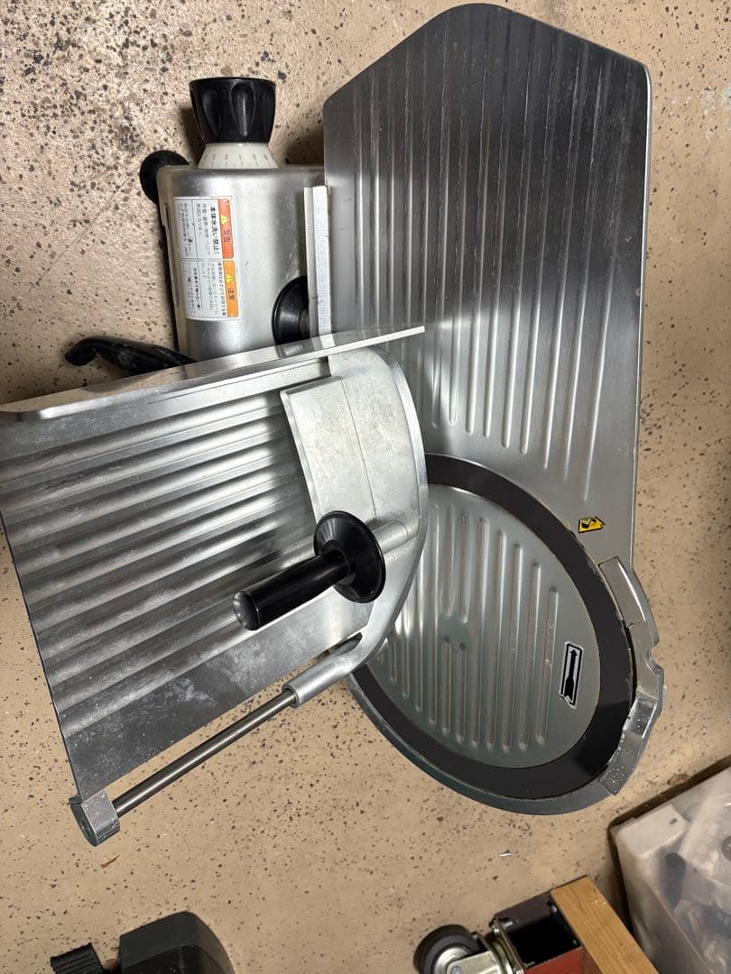 電動スライサー シルバー コンパクト