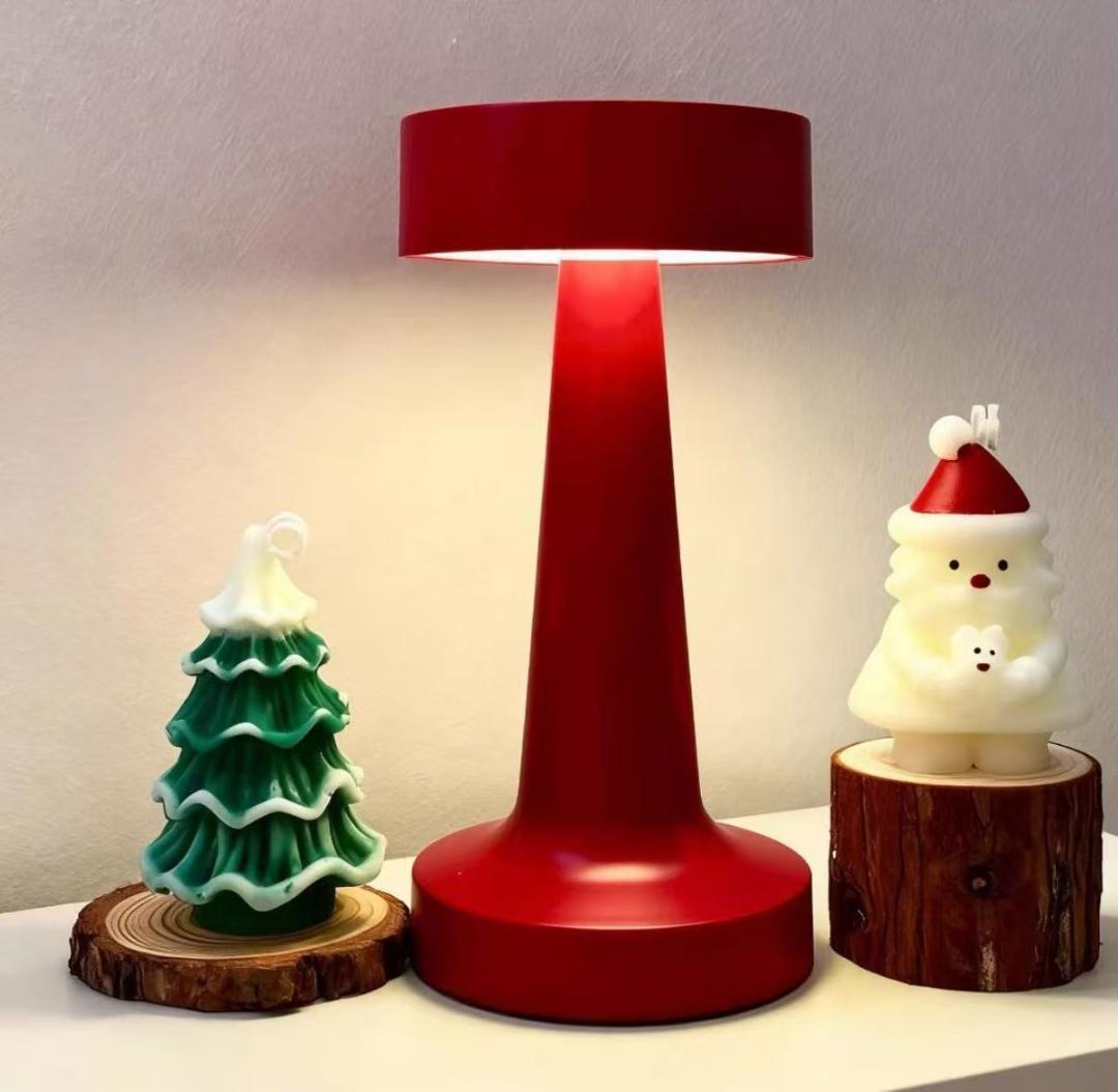 赤いモダンテーブルランプ