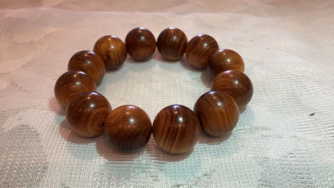 入手不可能！希少　太行山・崖柏 陳化老料 光沢　天然木ブレスレット 20mm