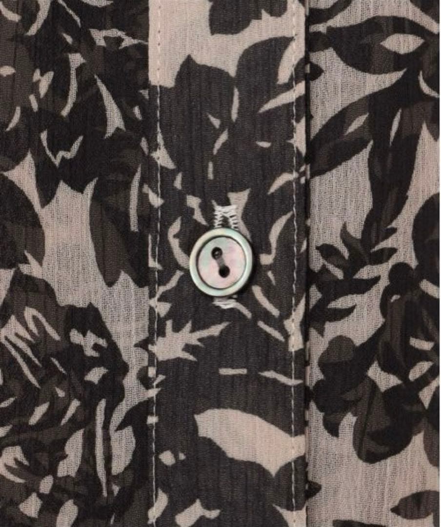 23区【洗える】ボタニカルプリントスキッパーブラウス カーキ系