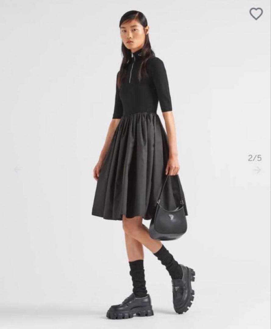 正規品購入PRADAプラダトライアングル三角ロゴプレートロングワンピースドレス