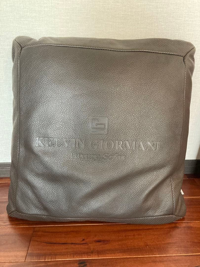 ケルヴィンジョルマーニ レザークッション セット　ブラウン