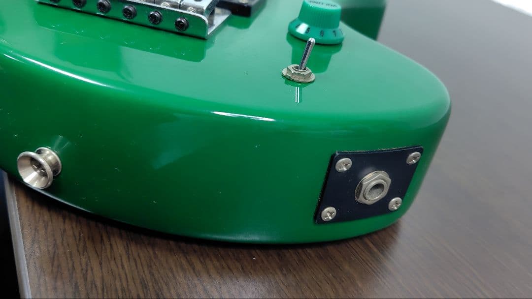 FERNANDES ミニギター（グリーン）