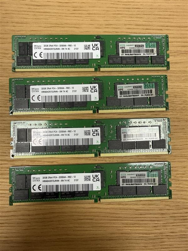32GB x 4 (128GB) DDR4 3200MHz メモリ