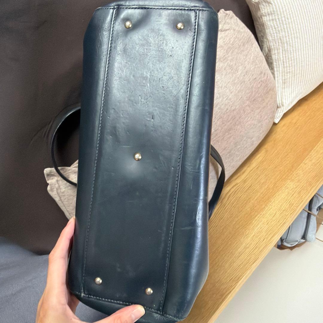 BEAMS 黒いレザートートバッグ