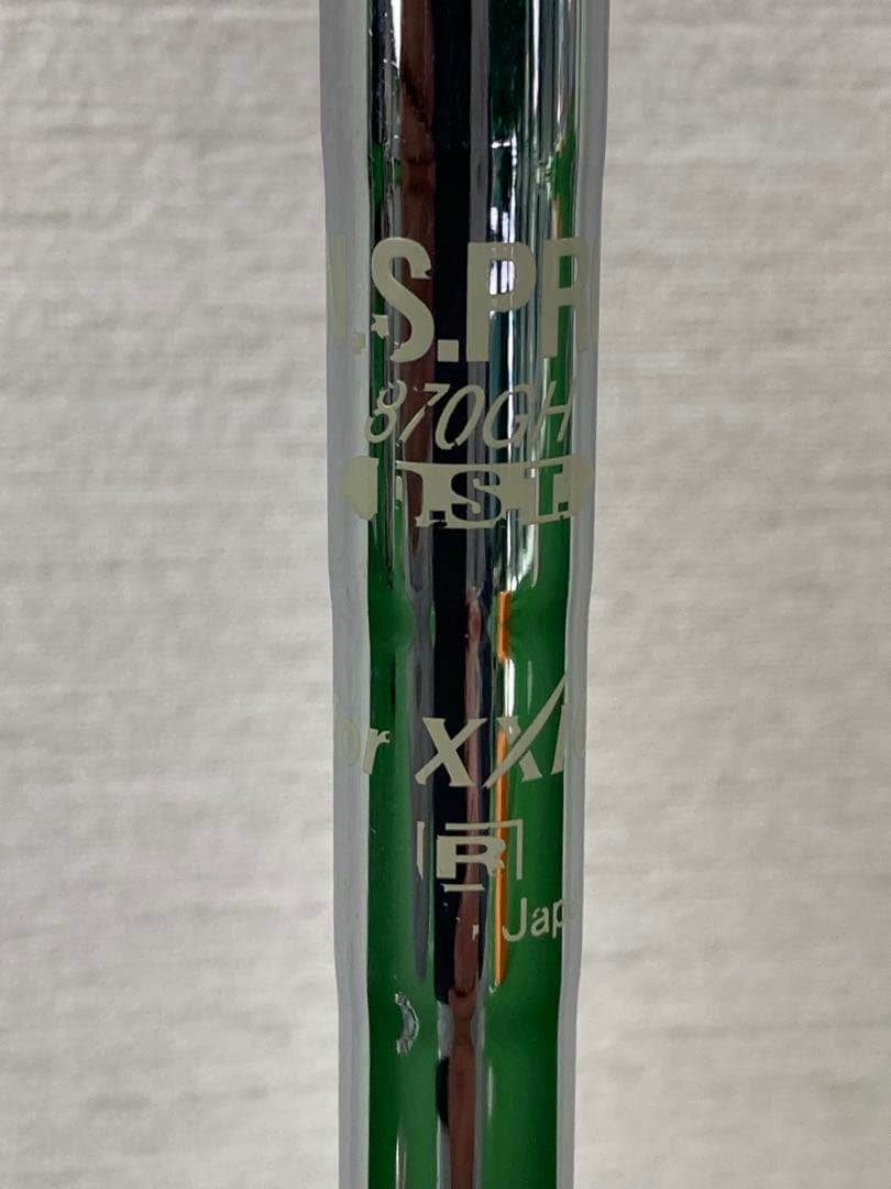 ゼクシオクロスアイアン　8本セット　スチールR