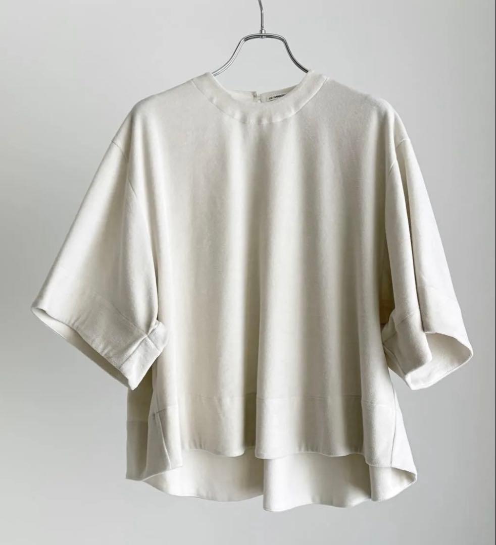 TENNE HANDCRAFTED MODERN ベロアハーフスリーブトップス