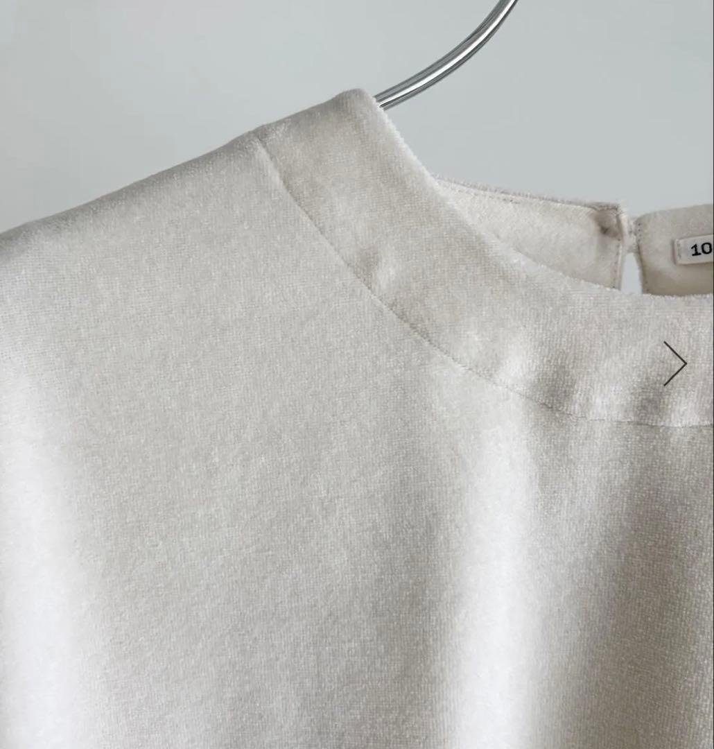 TENNE HANDCRAFTED MODERN ベロアハーフスリーブトップス