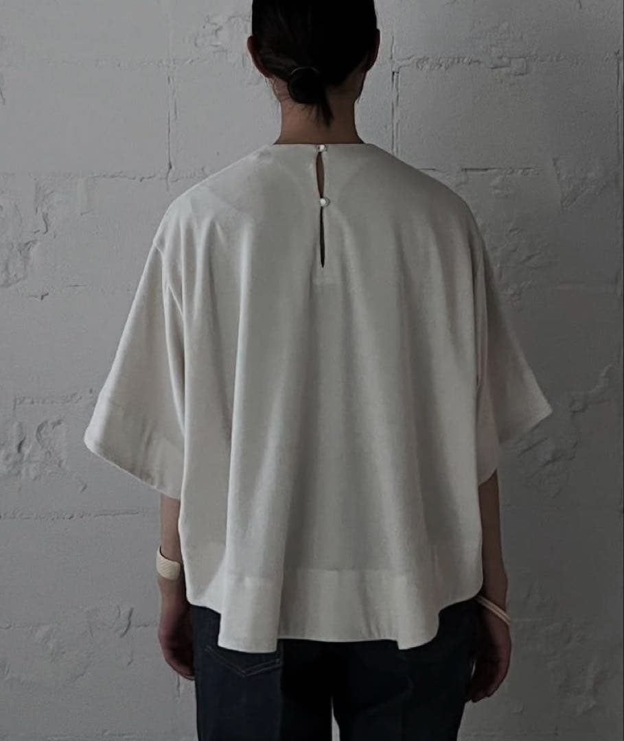 TENNE HANDCRAFTED MODERN ベロアハーフスリーブトップス