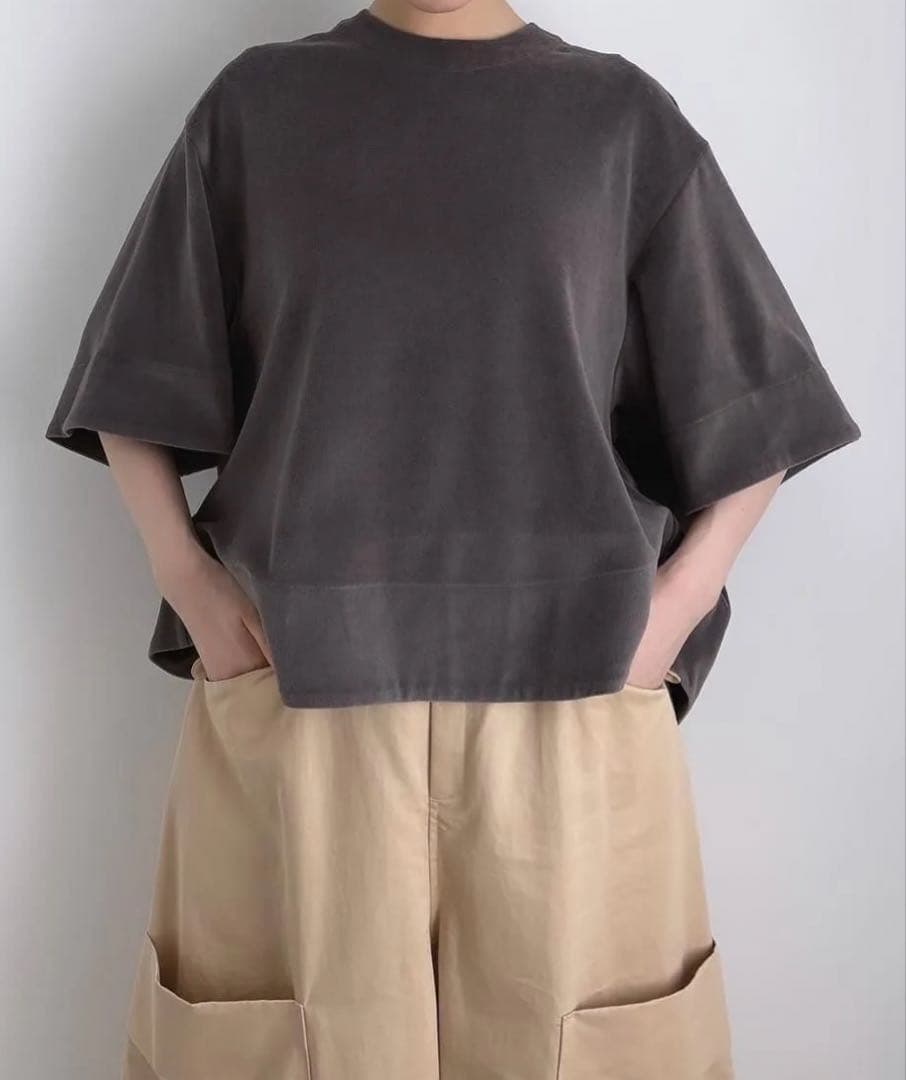 TENNE HANDCRAFTED MODERN ベロアハーフスリーブトップス