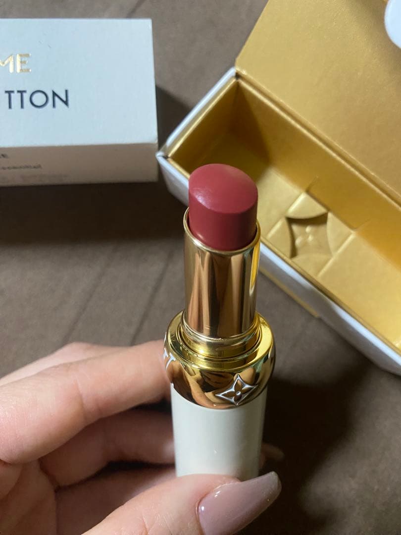 ルイヴィトン　リップバーム 020