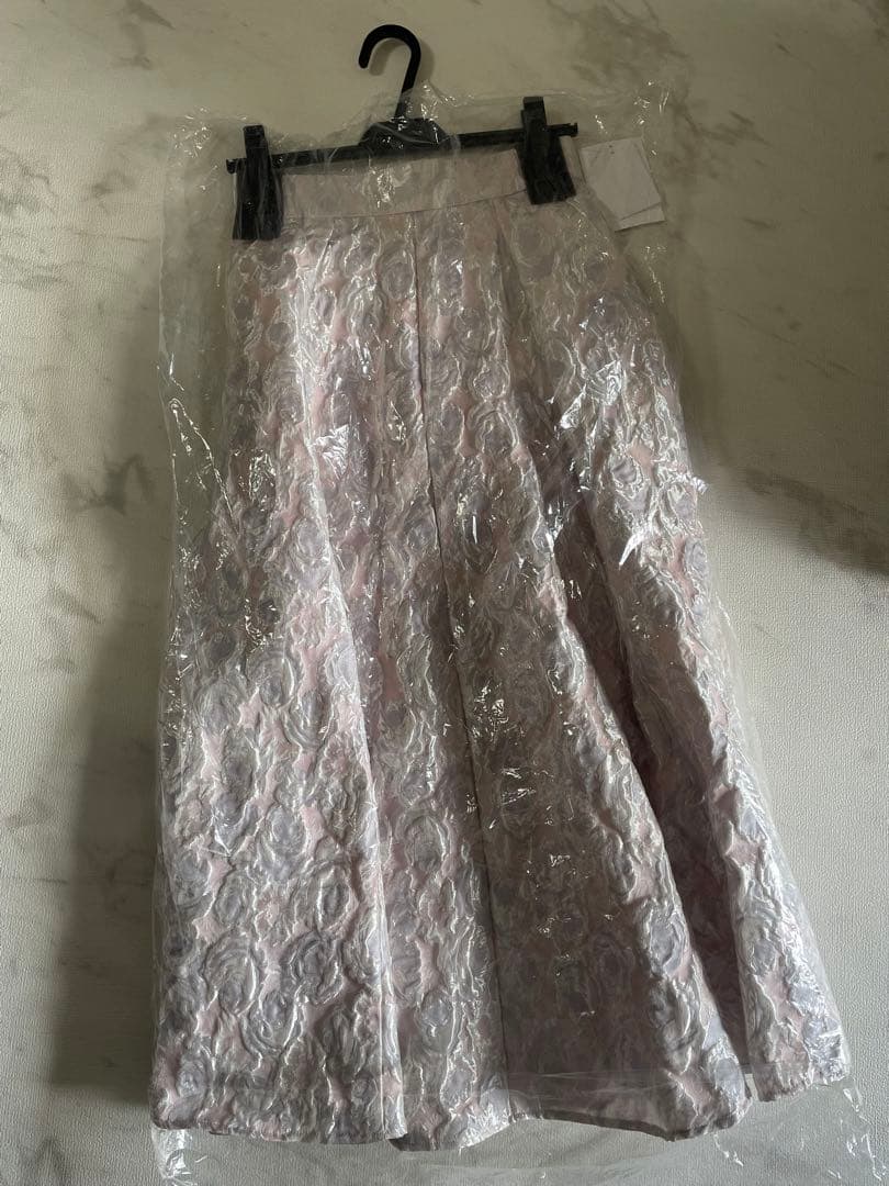 La boutique BonBon 新品未使用　花柄ジャガードスカート