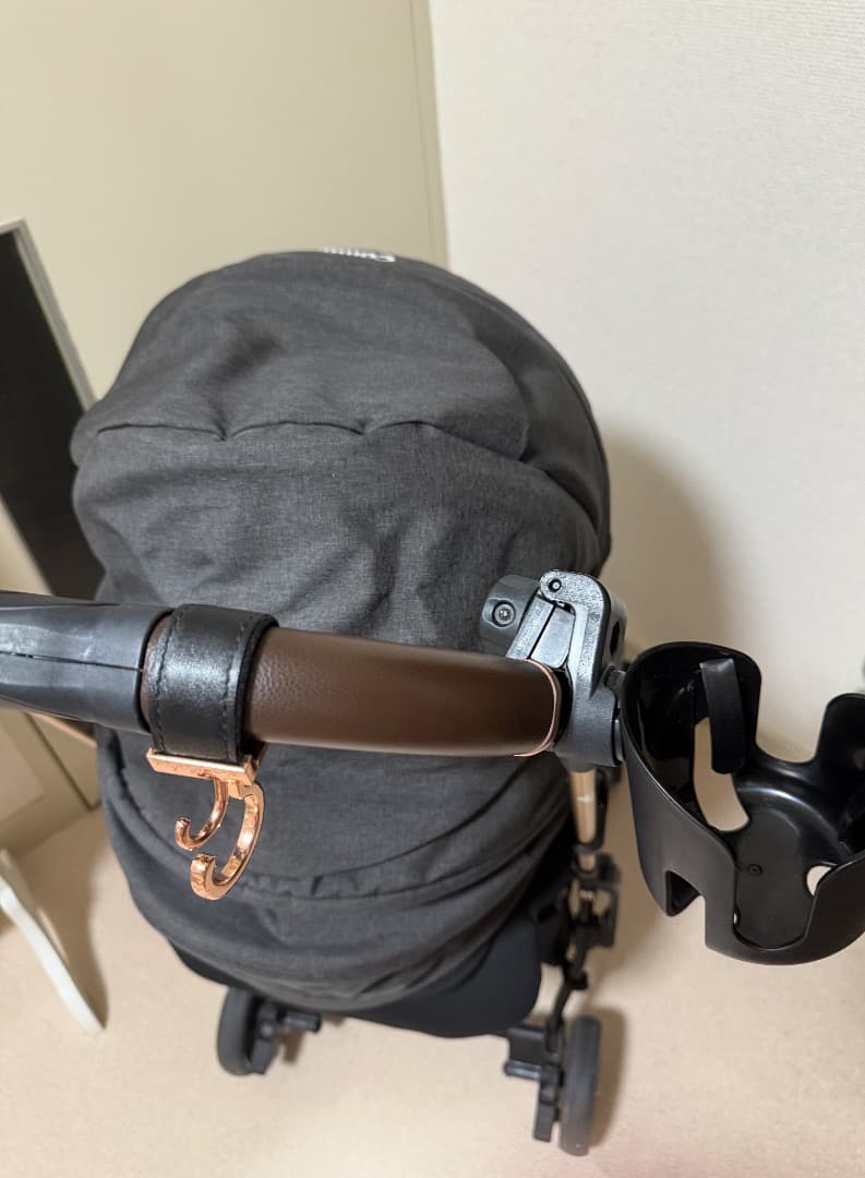 Combi minimo plus ミニモプラス エッグショック ベビーカー