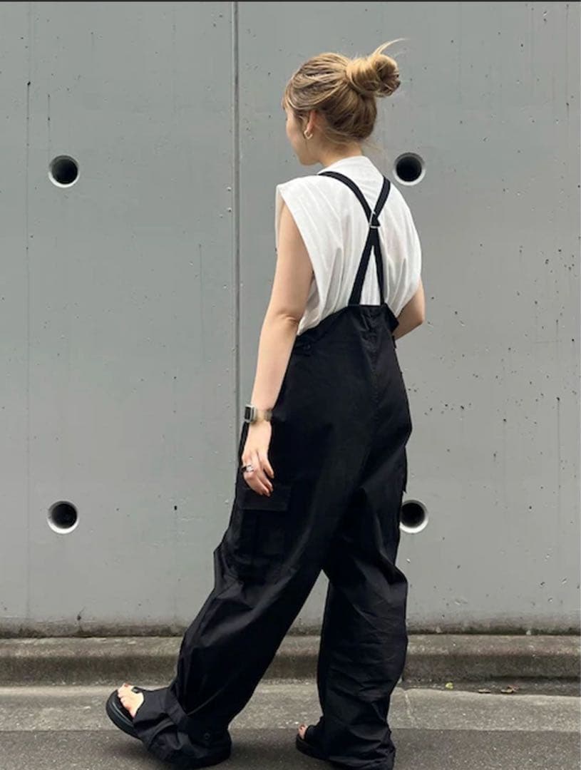 お値下げ★ungridアングリッド★ミリタリーらルーズサロペット★F ブラック