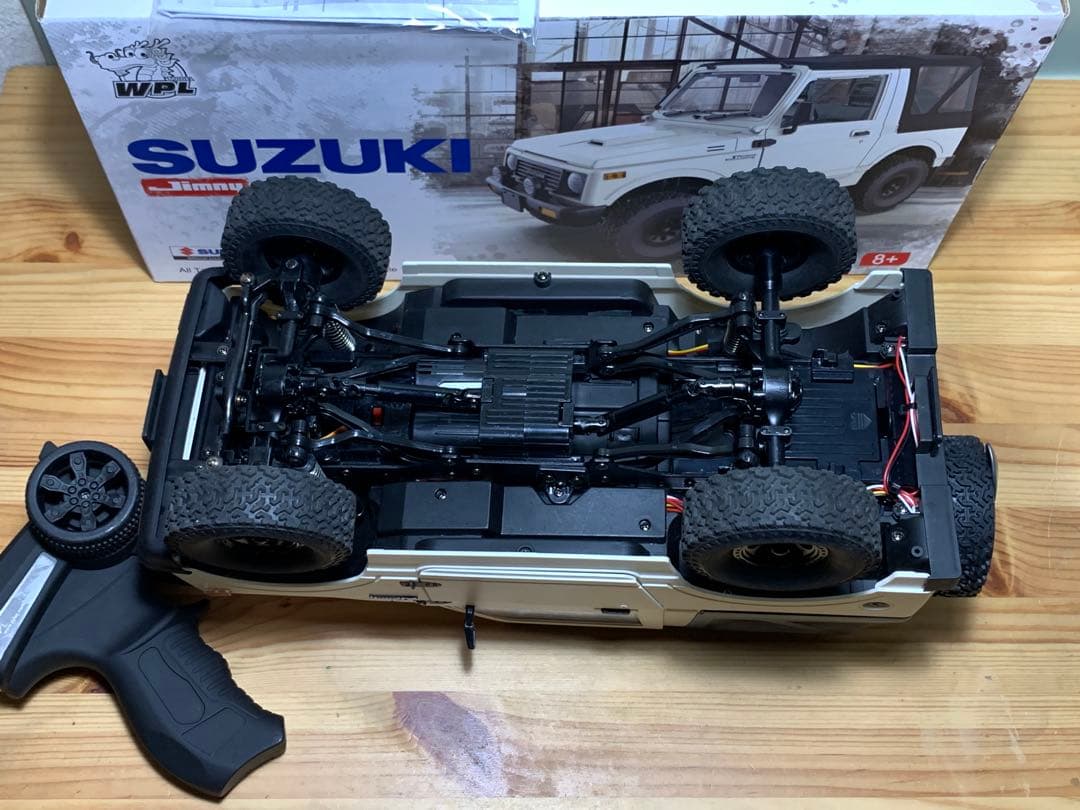 K*N様 LED ドライバー付属 WPL Suzuki Jimny ホワイト ラ