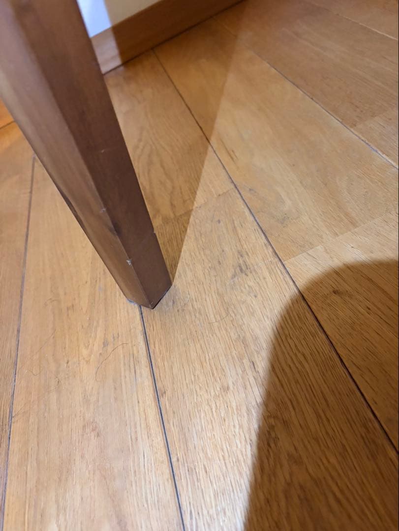 unicoウニコ　スウェラ　ダイニングテーブル