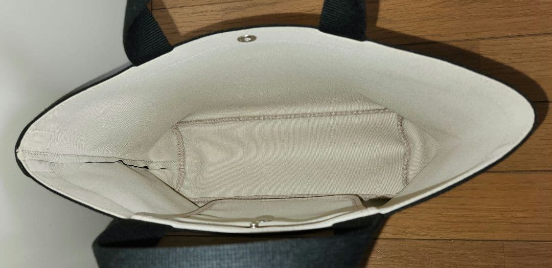 エルベシャプリエ　704GP ノワール/ノワール　黒