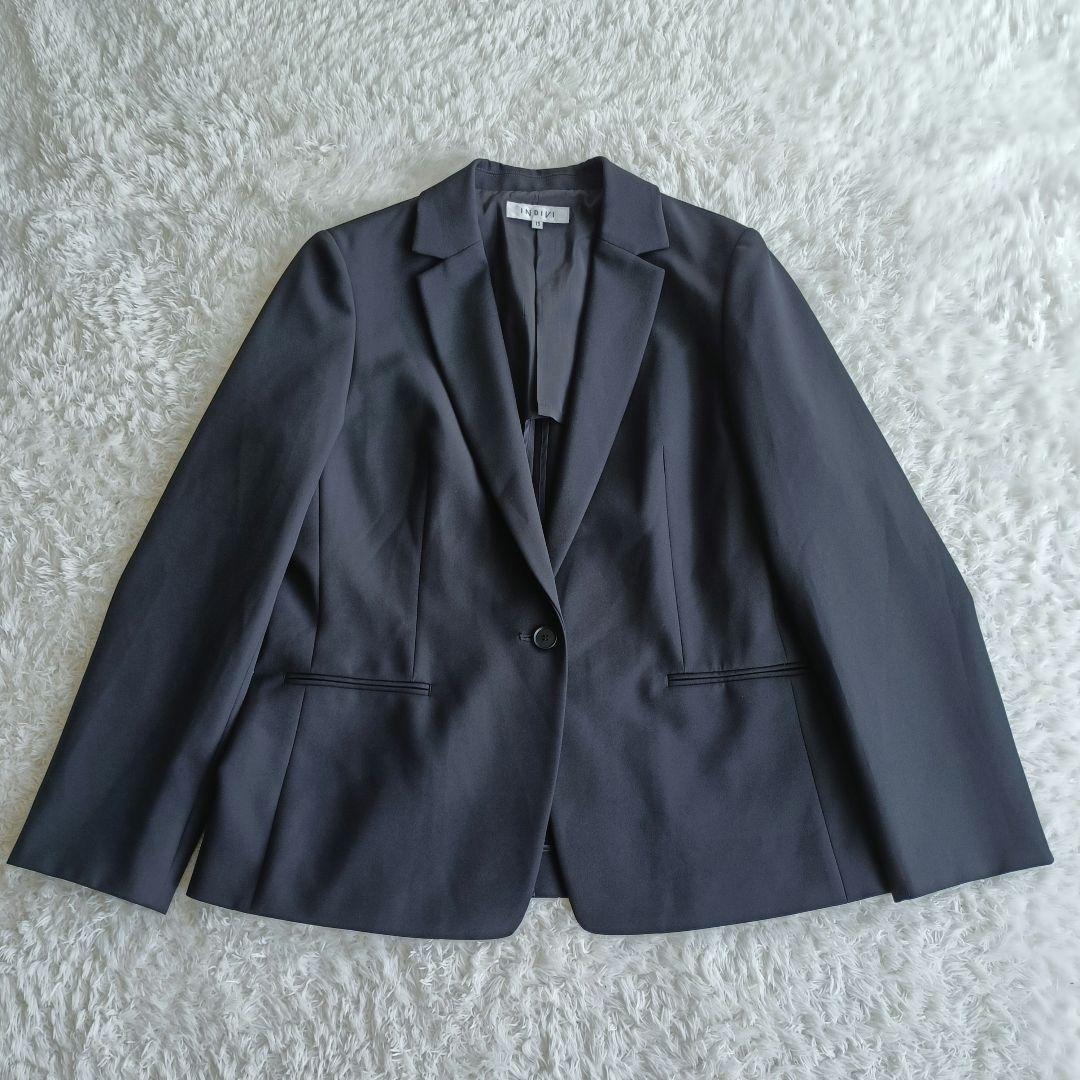 ✨️未使用✨️ INDIVI インディビ 黒スーツ 大きいサイズ 冠婚葬祭
