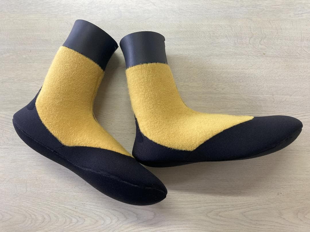 MAGIC  HYB SOX 5mm L サーフソックス BEWET