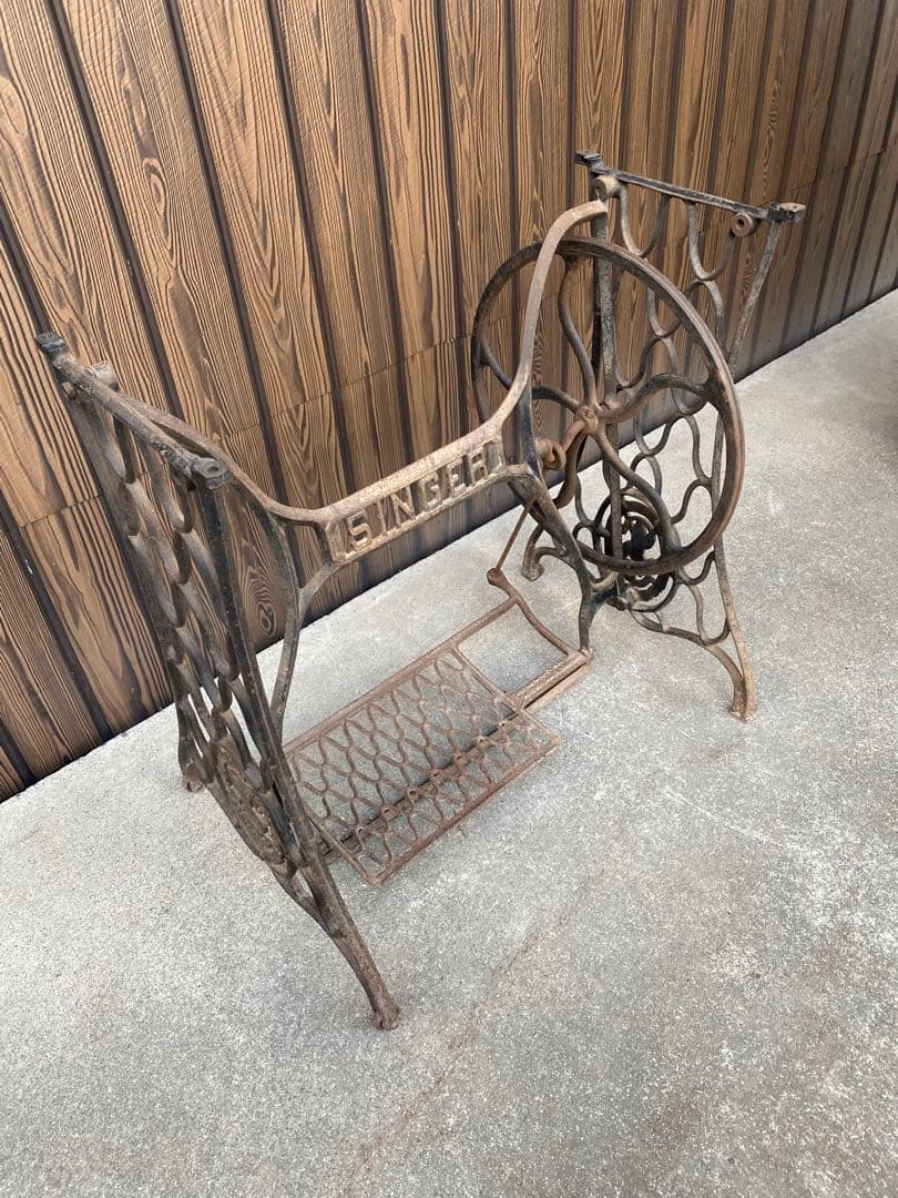 アンティークミシン　脚テーブル　SINGER 足踏みミシン　網目　鉄脚　レア