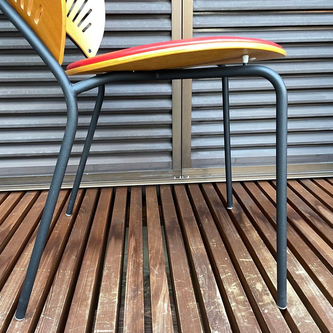 デンマーク　フレデリシア　椅子　ナナディツエル　　赤　3