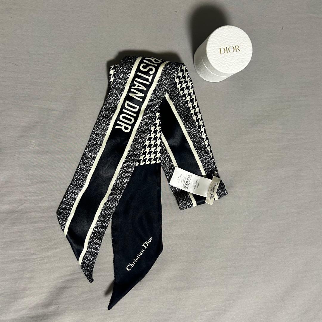 Christian Dior ミッツァ スカーフ　シルクツイル