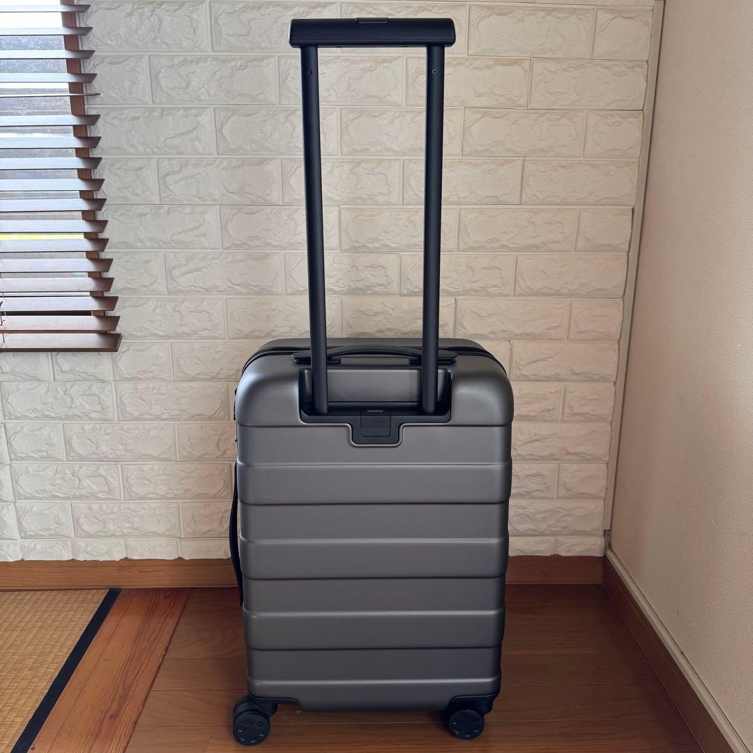 無印良品 バーを自由に調節できる　ハードキャリーケース（３６Ｌ）